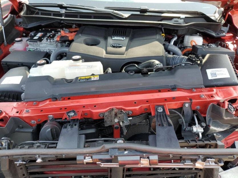2023 Toyota Tundra Image 9