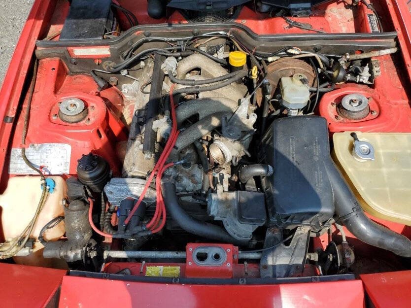 1987 Porsche 924 Image 9