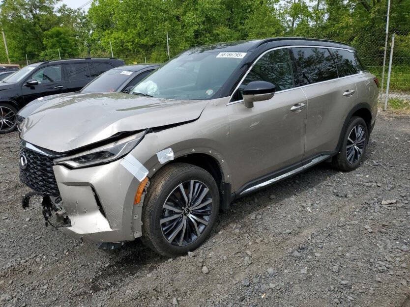 2022 INFINITI QX60 Image 2