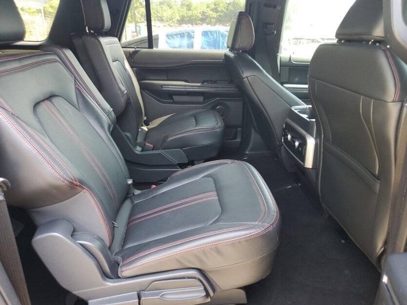 2024 Ford Expedition Image 9