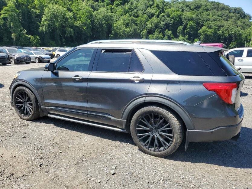 2020 Ford Explorer Image 3