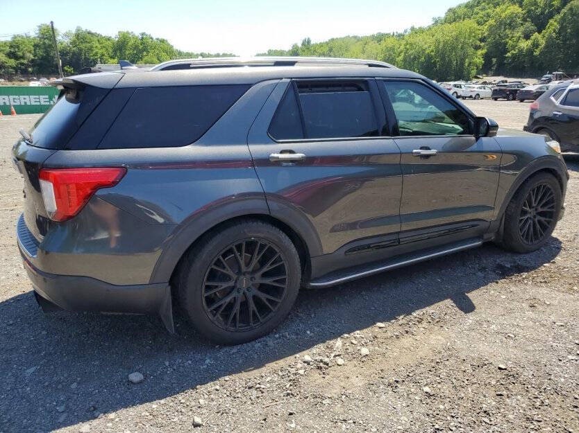 2020 Ford Explorer Image 4