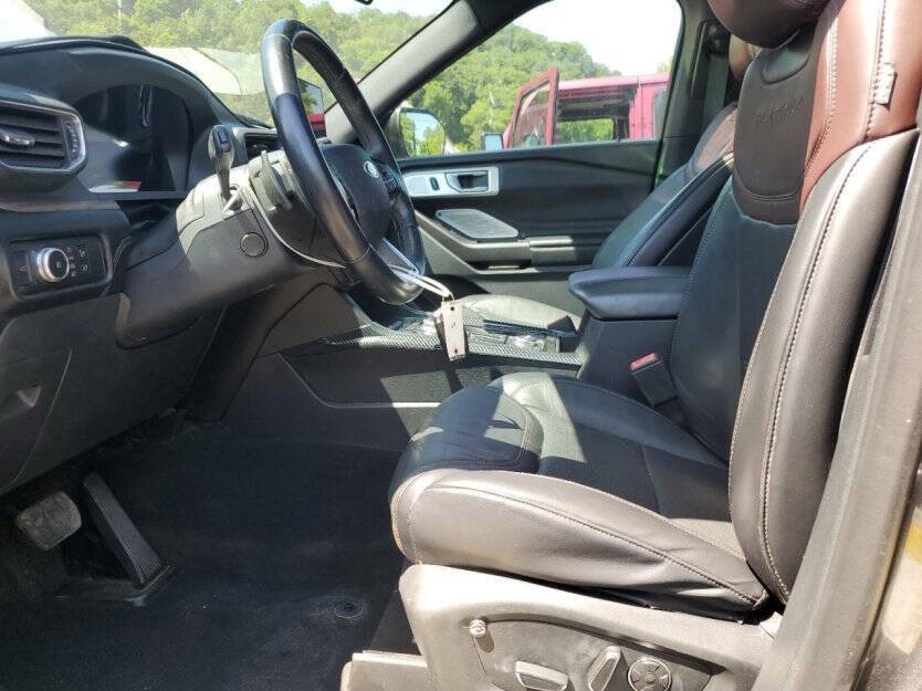 2020 Ford Explorer Image 5