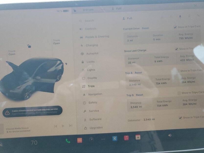 2024 Tesla Model Y Image 8