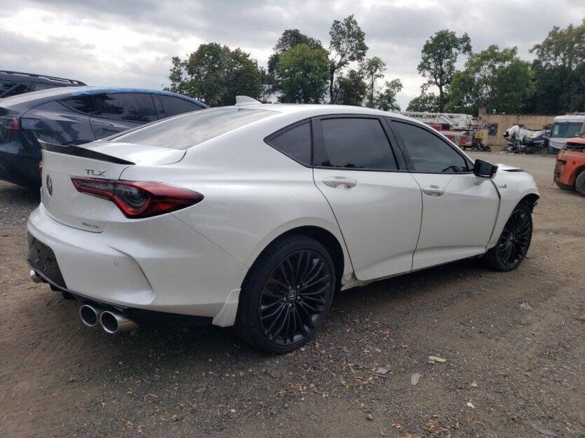 2022 Acura TL Image 5