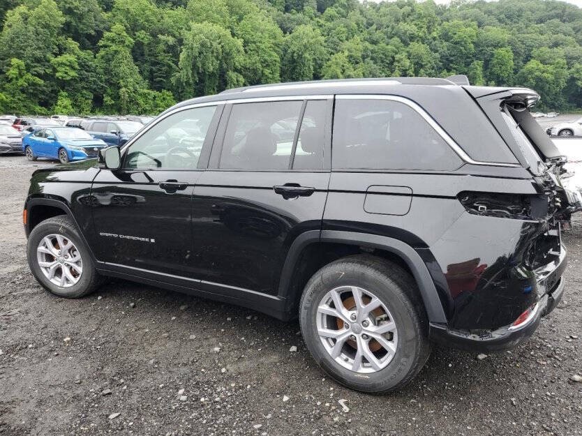 2022 Jeep Grand Cherokee Image 3