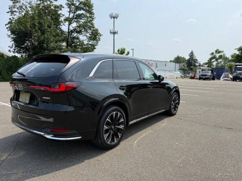 2025 Mazda CX-9 Image 3