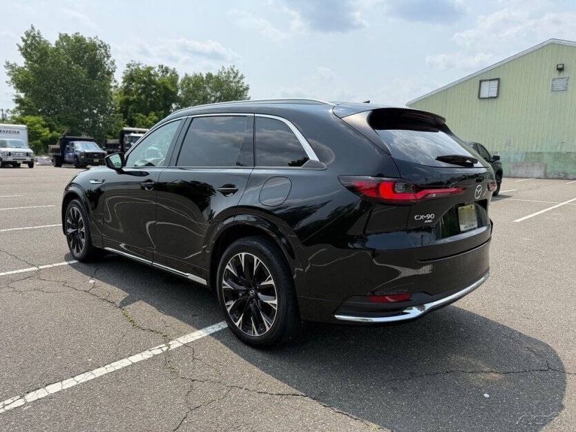 2025 Mazda CX-9 Image 4