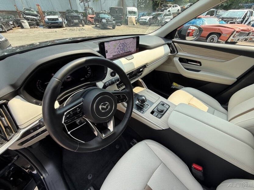 2025 Mazda CX-9 Image 7