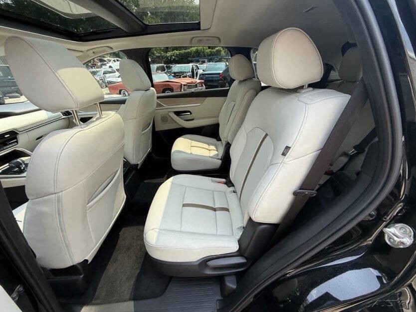 2025 Mazda CX-9 Image 9