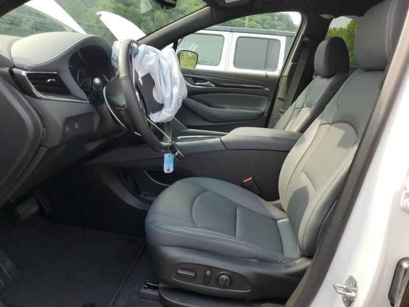 2024 Buick Enclave Image 6