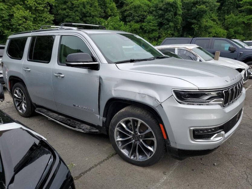2024 Jeep Wagoneer Image 1