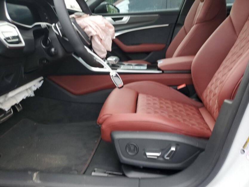 2025 Audi S6 Image 6