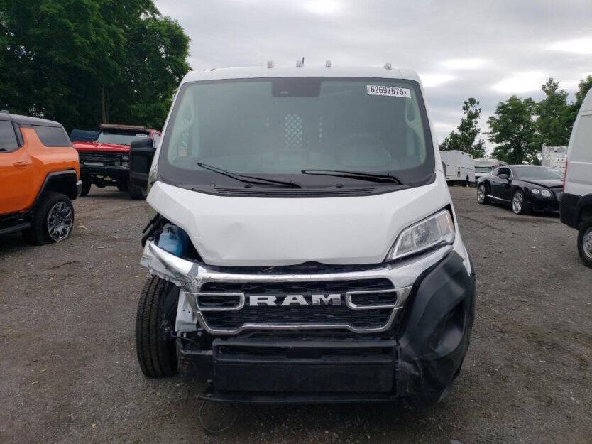 2025 RAM Promaster Image 2