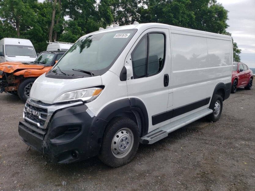2025 RAM Promaster Image 3