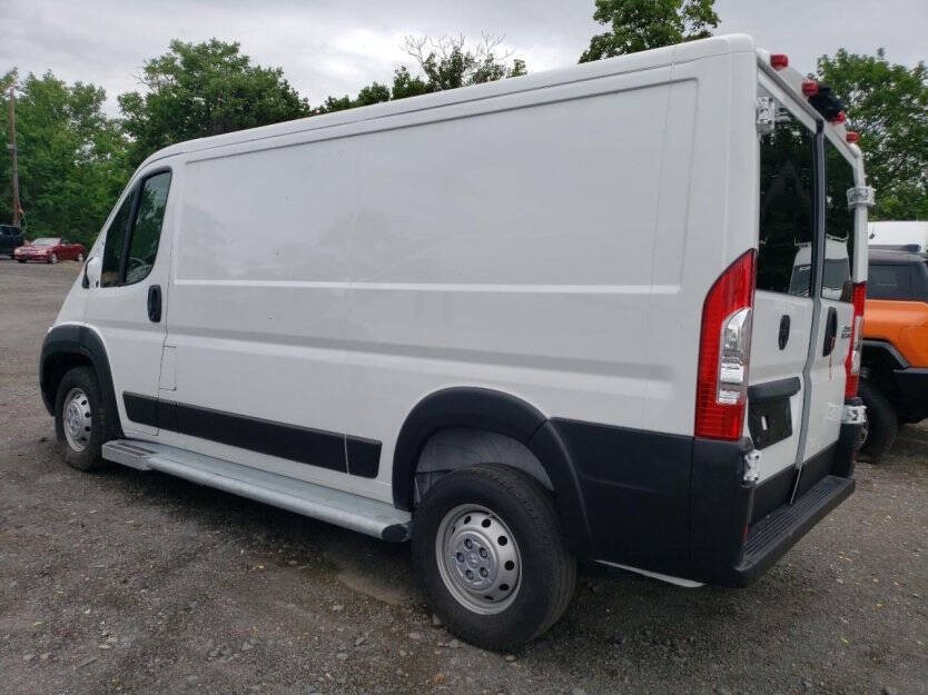 2025 RAM Promaster Image 4