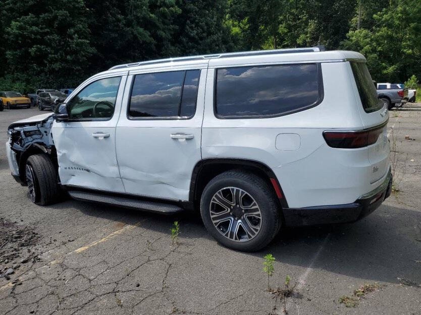 2024 Jeep Wagoneer Image 3