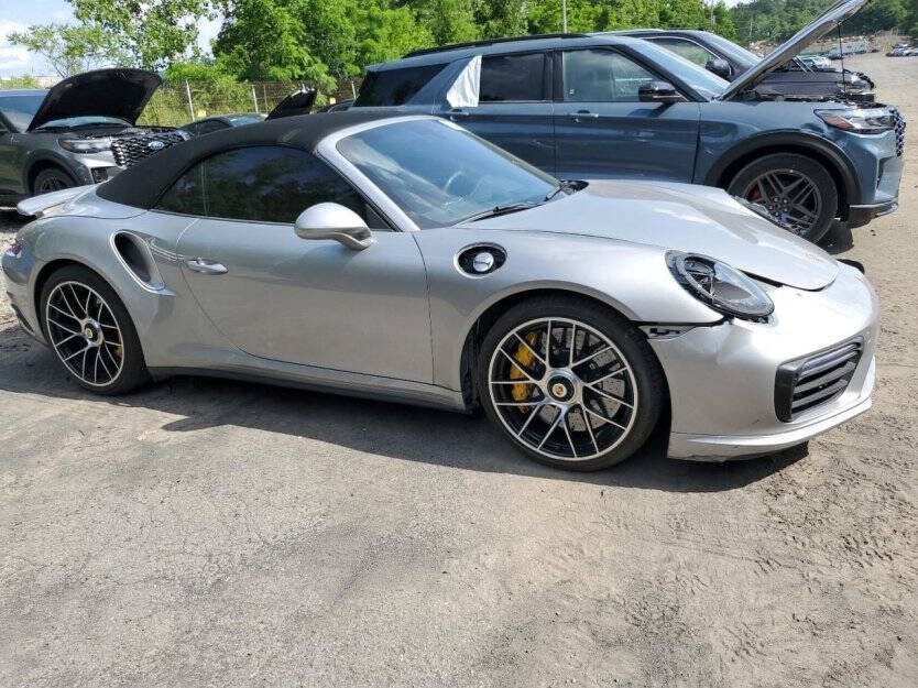 2019 Porsche 911 Image 1
