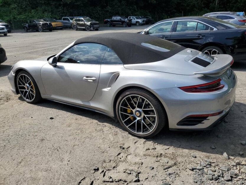 2019 Porsche 911 Image 4