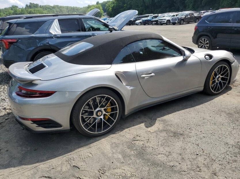 2019 Porsche 911 Image 5