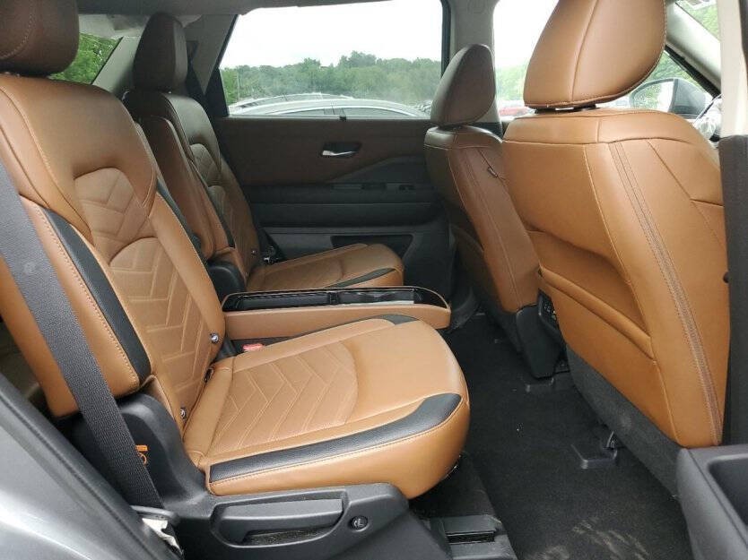 2023 Nissan Pathfinder Image 9
