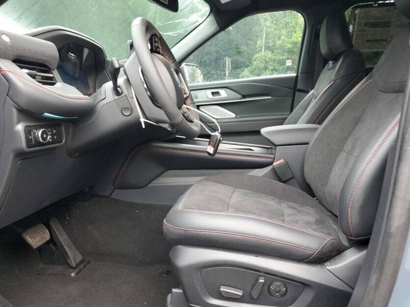 2025 Ford Explorer Image 5