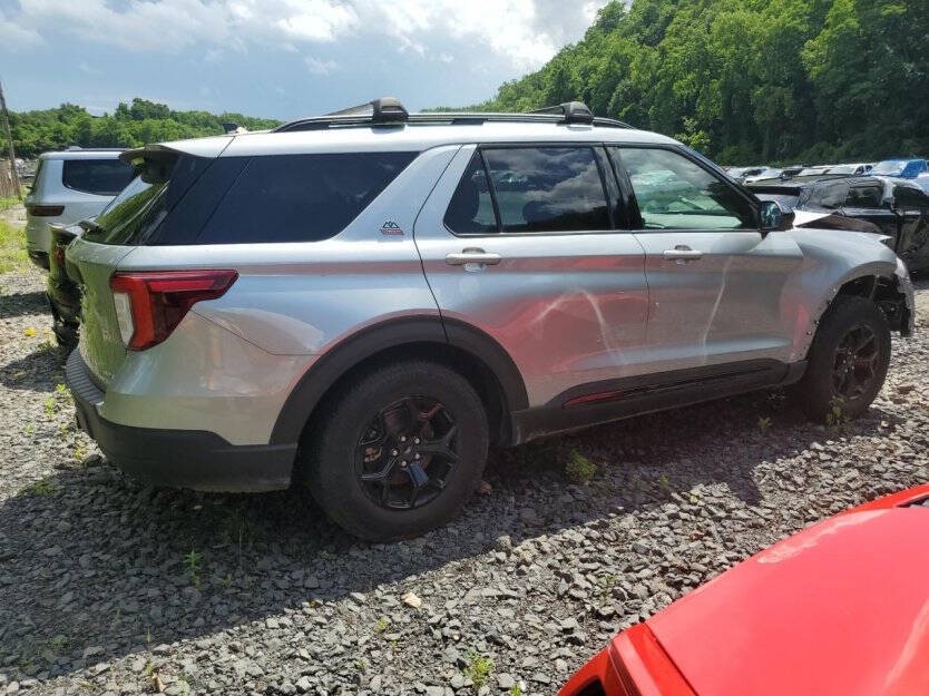 2024 Ford Explorer Image 5
