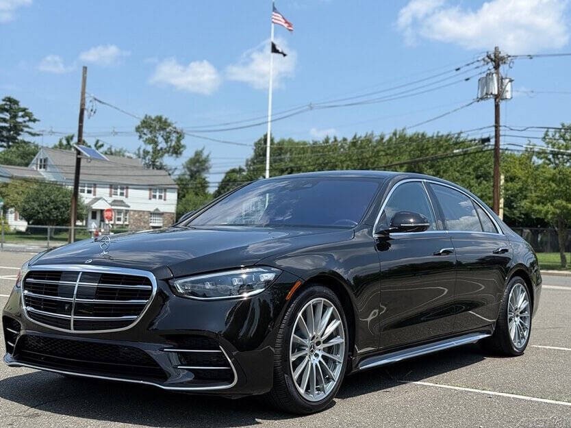 2023 Mercedes-Benz S-Class Image 3