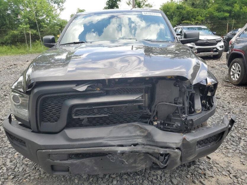 2023 RAM 1500 Image 2