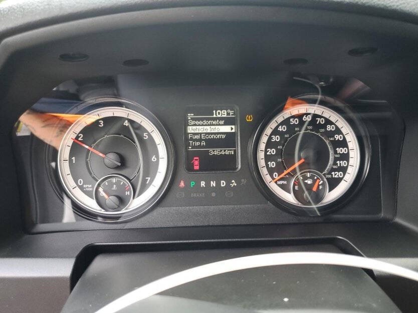 2023 RAM 1500 Image 8