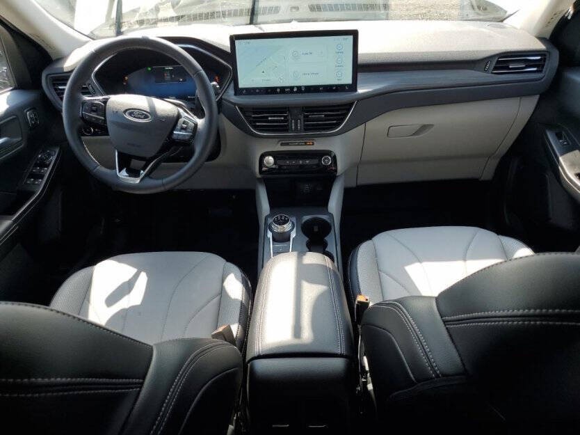 2025 Ford Escape Image 7