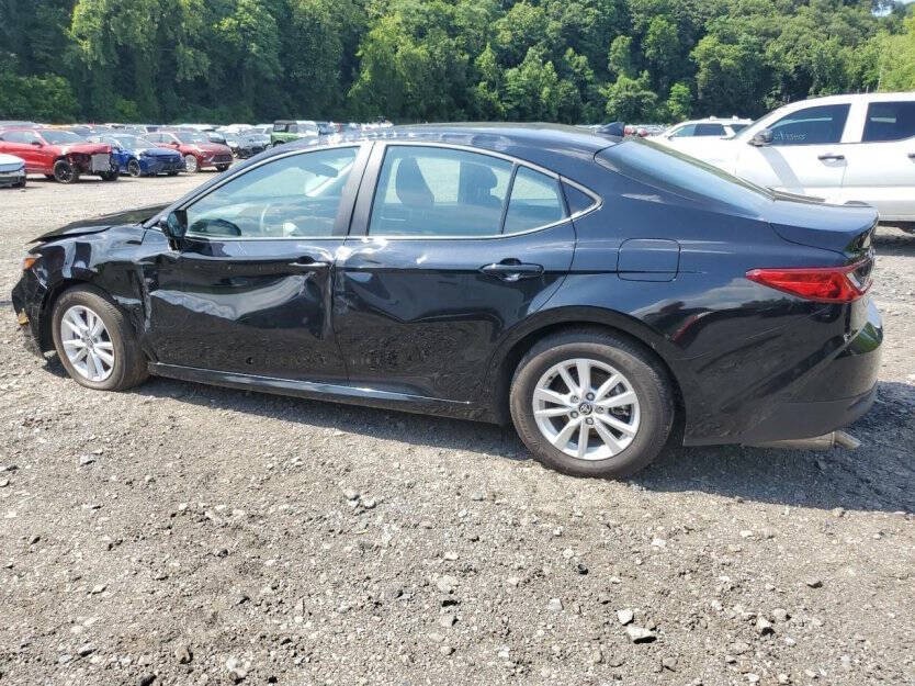 2025 Toyota Camry Image 4
