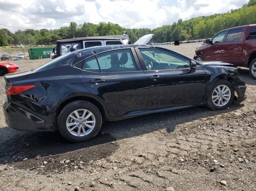 2025 Toyota Camry Image 5