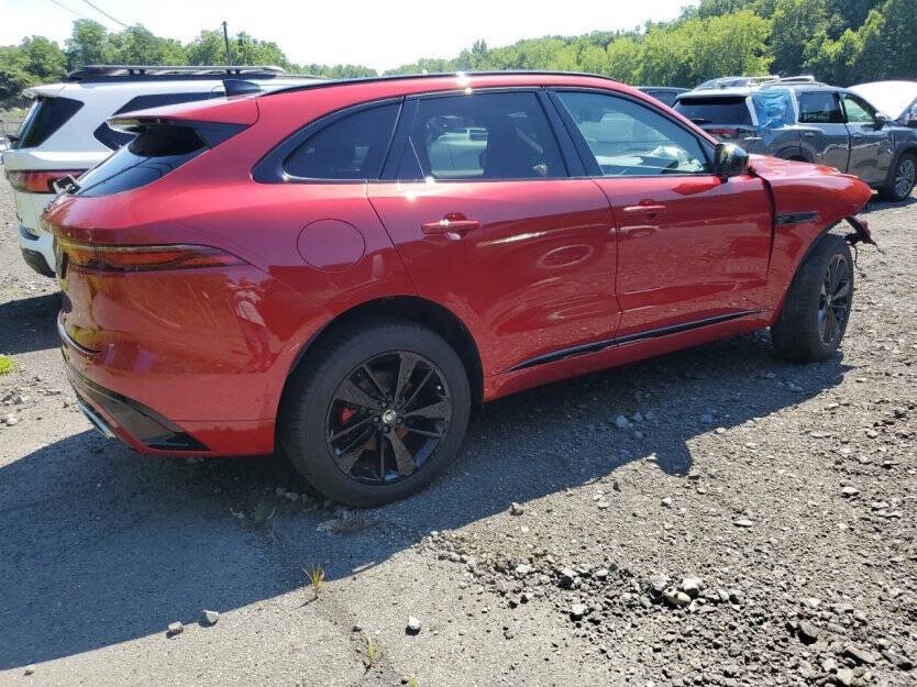 2025 Jaguar F-PACE Image 5