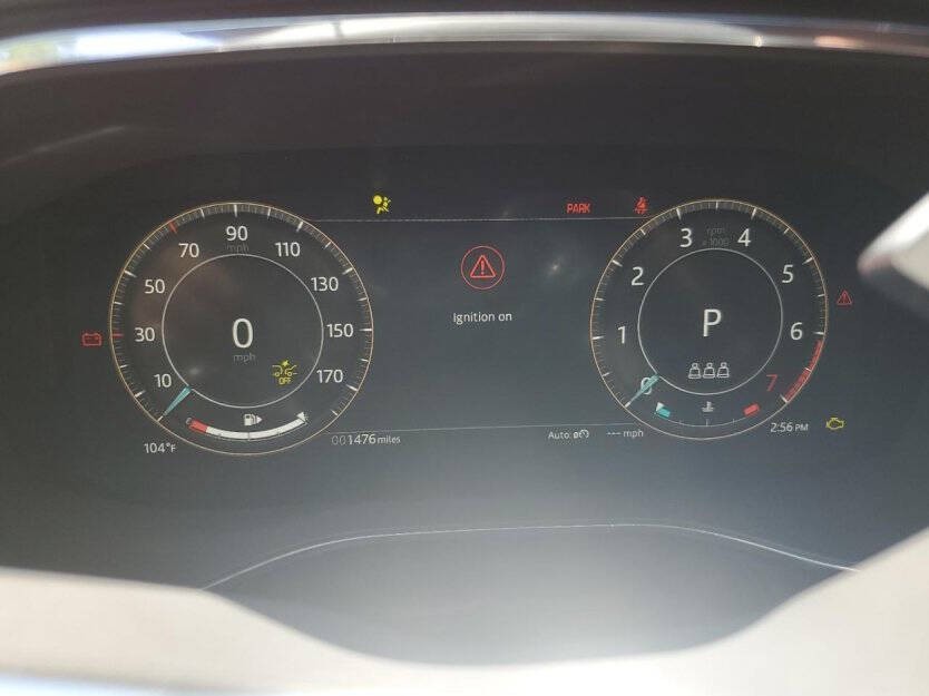 2025 Jaguar F-PACE Image 8