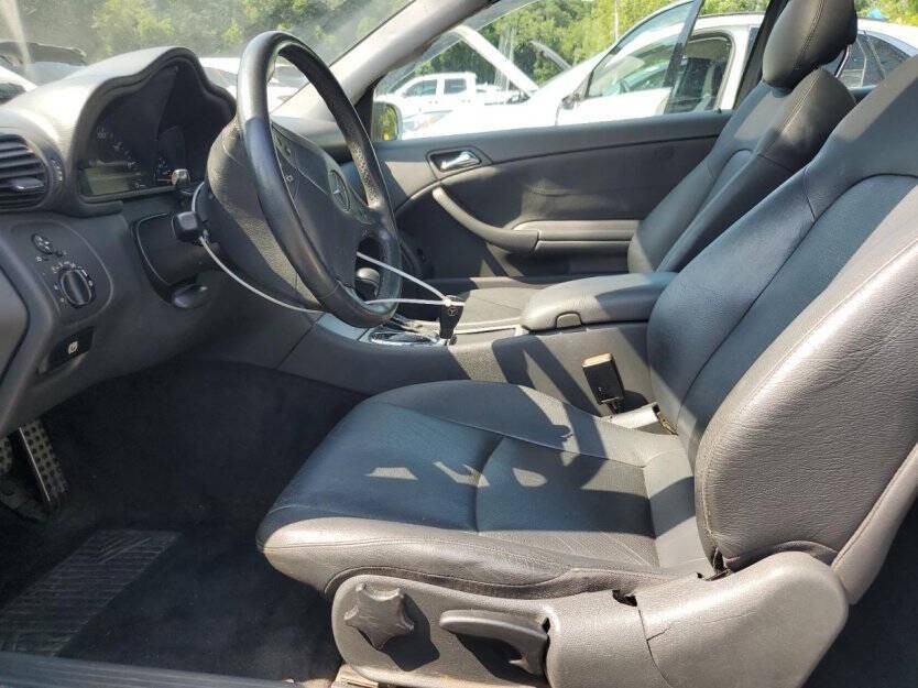 2004 Mercedes-Benz C-Class Image 5