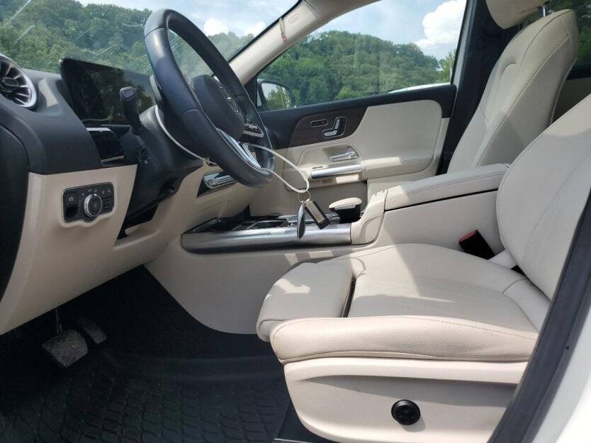 2023 Mercedes-Benz GLA-Class Image 5