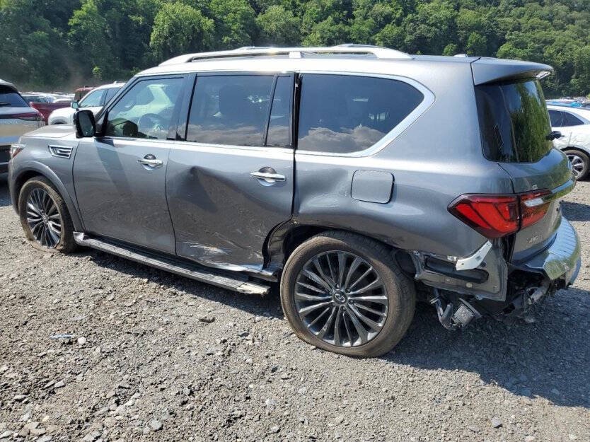 2021 INFINITI QX80 Image 3