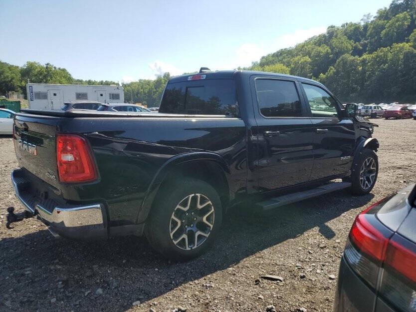2025 RAM 1500 Image 4