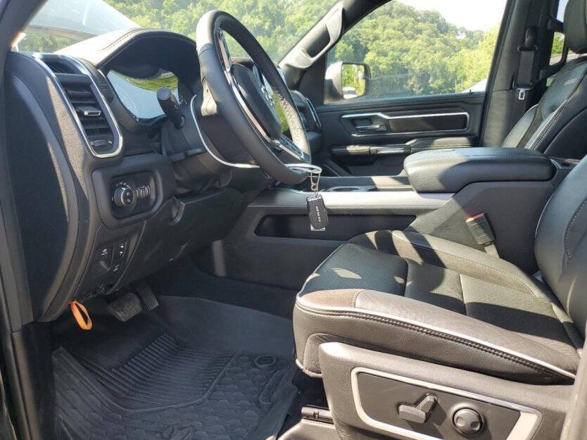 2025 RAM 1500 Image 5