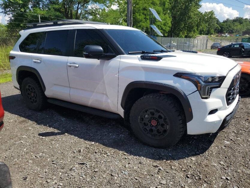 2025 Toyota Sequoia Image 1