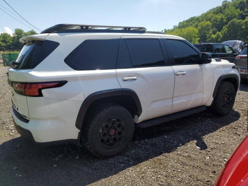 2025 Toyota Sequoia Image 4