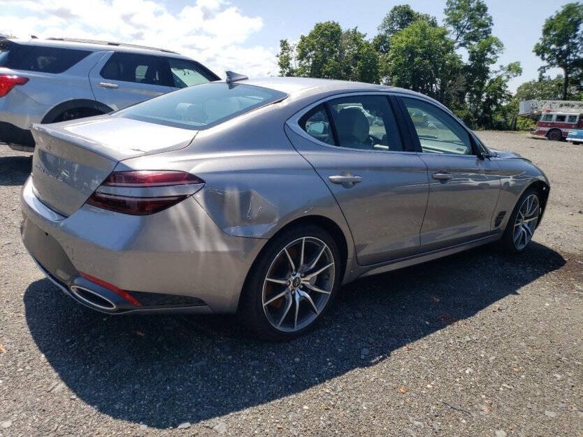 2025 Genesis G70 Image 5