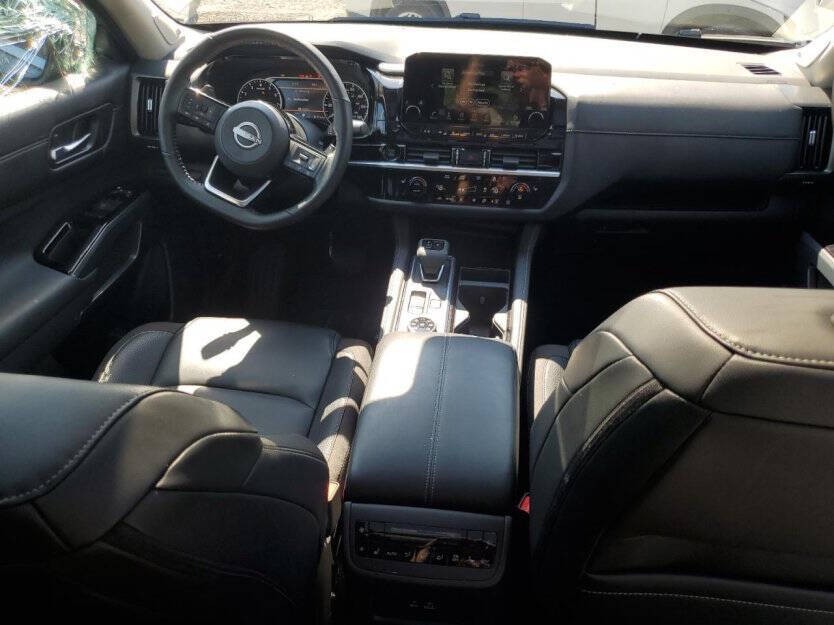 2025 Nissan Pathfinder Image 7