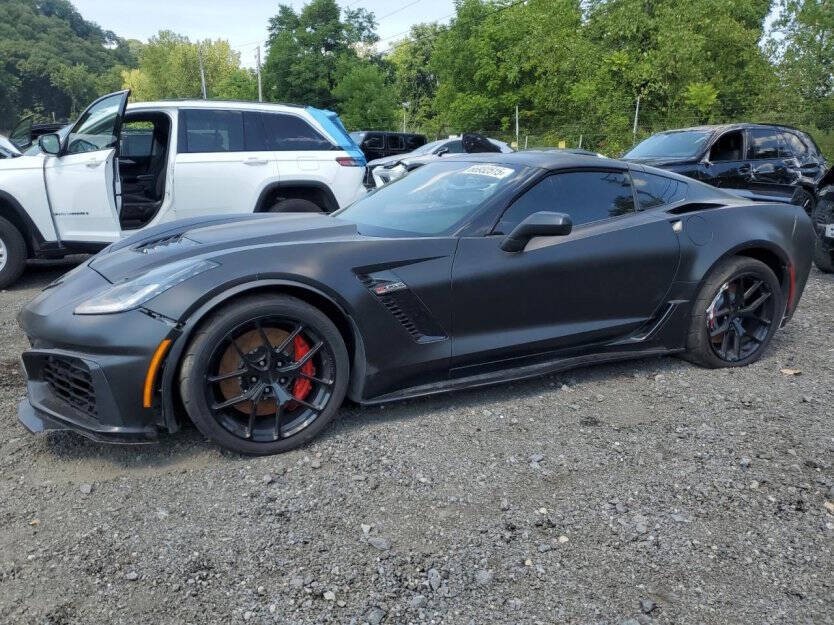 2018 Chevrolet Corvette Image 2