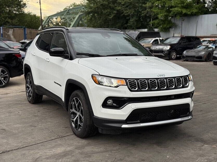 2024 Jeep Compass Image 1