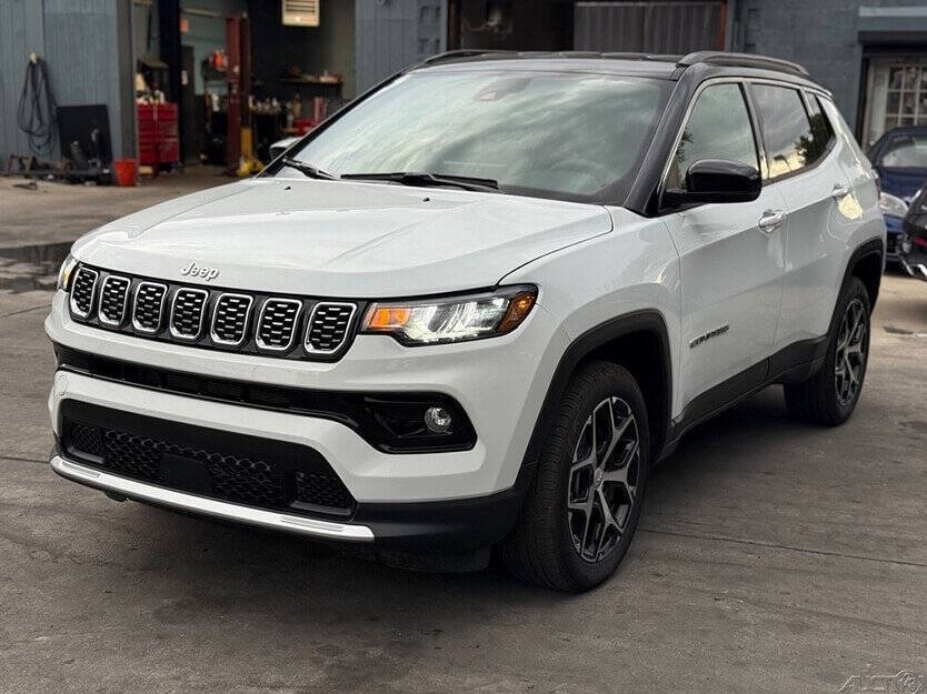 2024 Jeep Compass Image 3