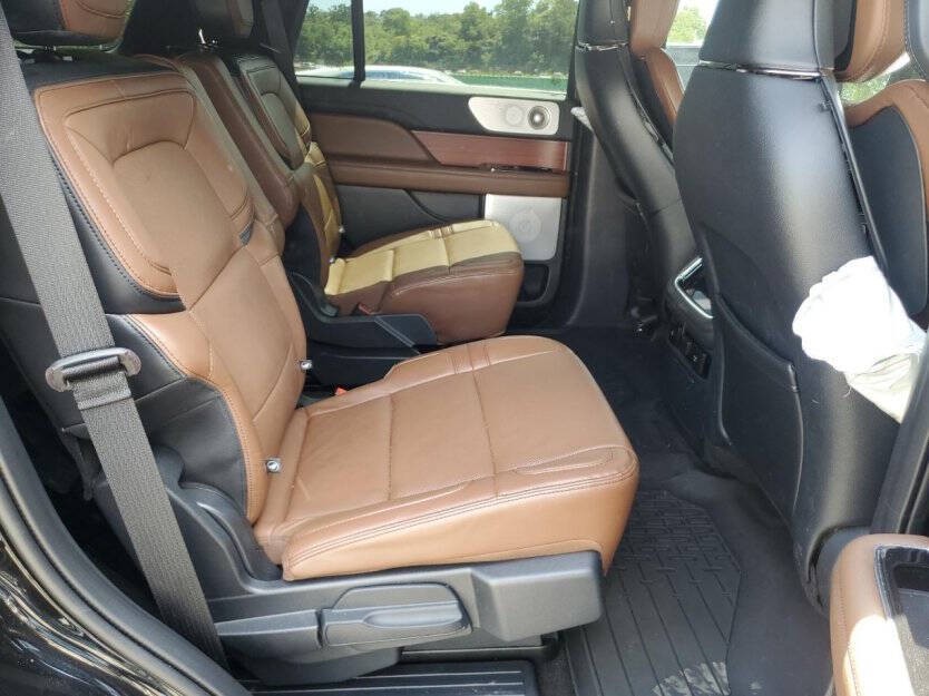 2024 Lincoln Navigator Image 9