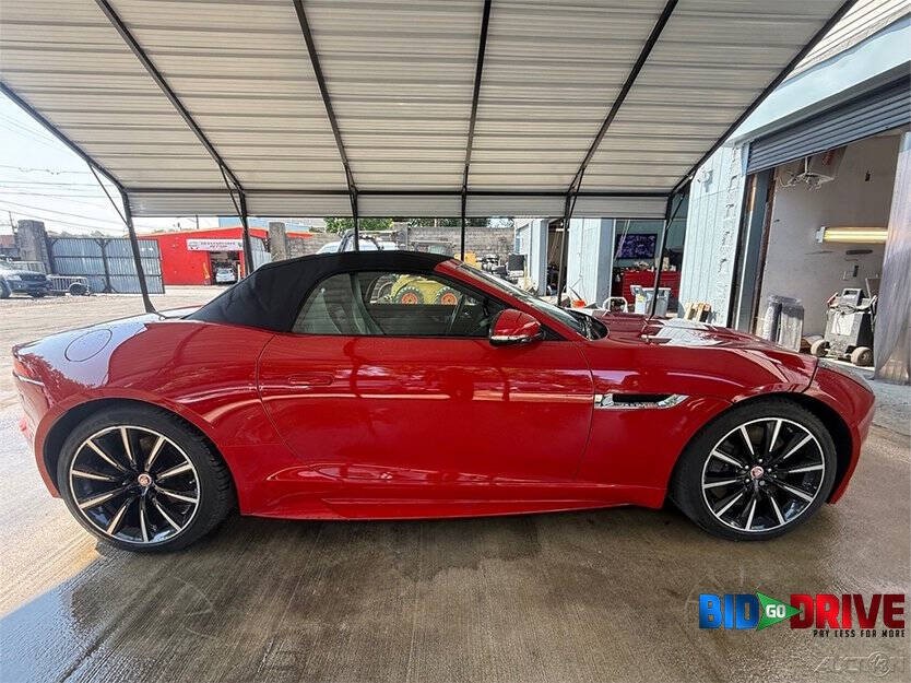 2016 Jaguar F-TYPE Image 3