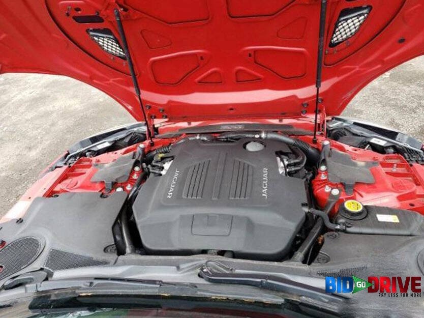 2016 Jaguar F-TYPE Image 8